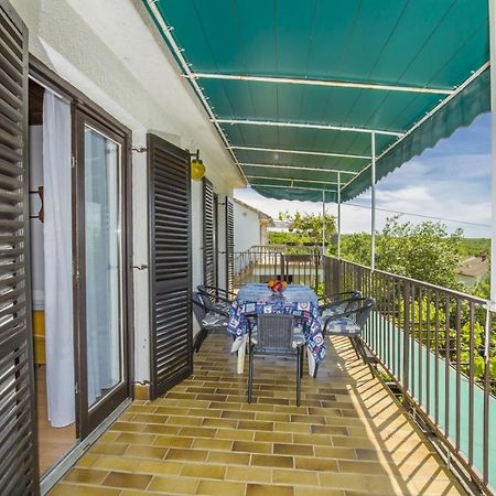 Apartment Vili Пінезіци Екстер'єр фото